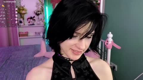 Snapshot of dark_vamp_ chatting on February 2025 04:21:01 AM Vamp online show from February 2025 04:21:01 AM