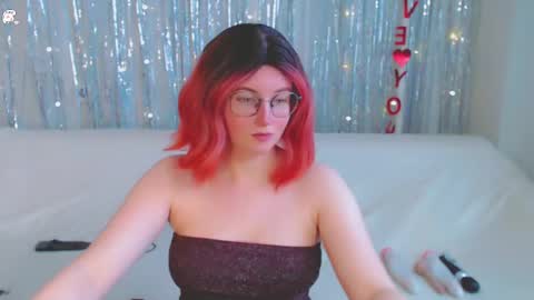 Kelly online show from February 2025 09:48:01 AM