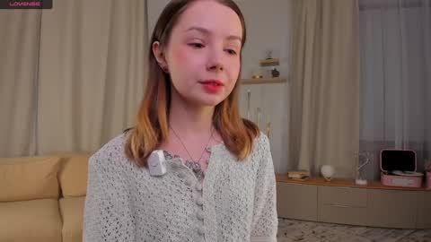 Elizabeth online show from November 2025 08:18:01 PM