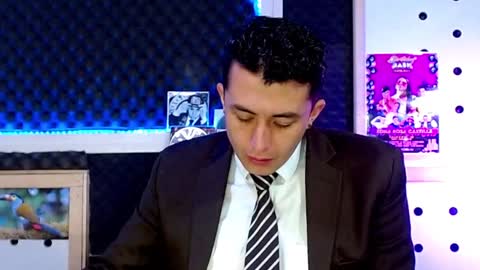 DARKO0717 online show from January 2025 01:51:02 PM