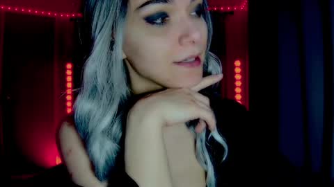 Snapshot of darkskullmistress chatting on April 2026 02:46:02 AM roseredgoddess online show from April 2026 02:46:02 AM