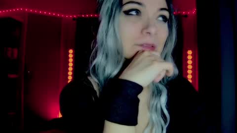Snapshot of darkskullmistress chatting on April 2026 02:47:02 AM roseredgoddess online show from April 2026 02:47:02 AM
