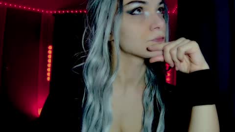 Snapshot of darkskullmistress chatting on June 2026 02:50:02 AM roseredgoddess online show from June 2026 02:50:02 AM