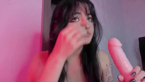 Snapshot of darky_doll chatting on September 2025 04:25:02 AM Darky Doll online show from September 2025 04:25:02 AM