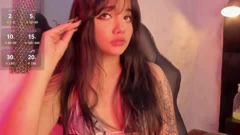 Snapshot of darky_doll chatting on September 2025 03:53:01 AM Darky Doll online show from September 2025 03:53:01 AM