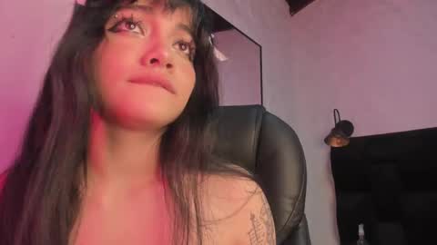 Snapshot of darky_doll chatting on October 2025 03:48:01 AM Darky Doll online show from October 2025 03:48:01 AM