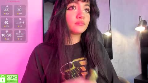 Snapshot of darky_doll chatting on November 2025 08:19:01 PM Darky Doll online show from November 2025 08:19:01 PM