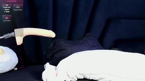 Snapshot of darkydolly_ chatting on December 2024 12:33:01 PM Dolly  OnlyFans sickdollyx online show from December 2024 12:33:01 PM