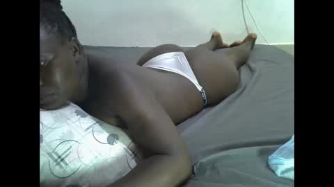 Snapshot of darling_ella chatting on January 2026 07:30:01 PM darling_ella online show from January 2026 07:30:01 PM