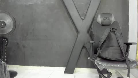 Snapshot of darlingbdsm_ chatting on January 2026 01:38:01 PM Darling online show from January 2026 01:38:01 PM