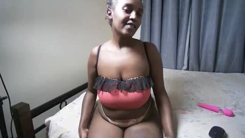 darlqueen online show from February 2026 06:59:02 PM