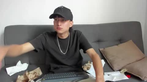 Snapshot of darsel_night chatting on November 2025 03:11:01 PM darsel_night online show from November 2025 03:11:01 PM