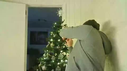 Snapshot of dartanjanas chatting on December 2024 08:05:01 PM Dario online show from December 2024 08:05:01 PM