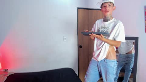 Snapshot of darwin_stark chatting on May 2026 07:46:02 AM darwin_stark online show from May 2026 07:46:02 AM