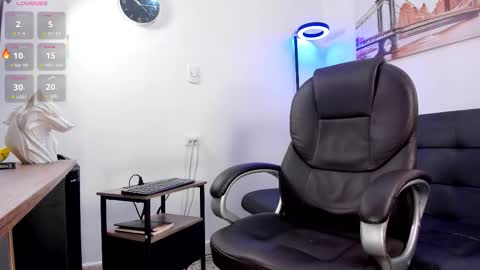 Dash online show from November 2025 11:10:03 AM