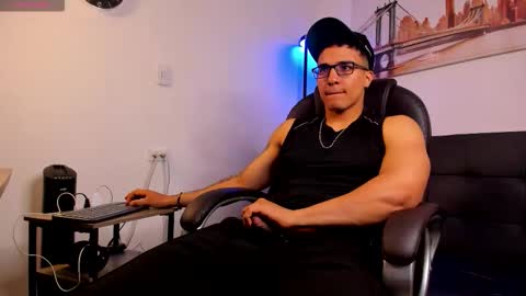 Dash online show from December 2025 12:12:02 PM