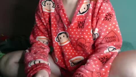 Snapshot of dasne19 chatting on January 2025 02:04:02 AM Dafne online show from January 2025 02:04:02 AM