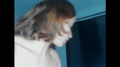 Snapshot of dasne19 chatting on November 2025 01:27:02 AM Dafne online show from November 2025 01:27:02 AM