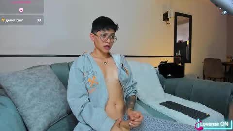 Snapshot of dass_roman chatting on September 2025 08:47:02 PM Dass Roman online show from September 2025 08:47:02 PM