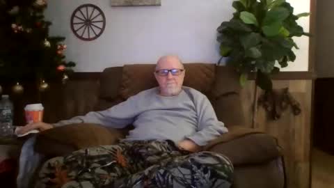 Snapshot of dave571960 chatting on December 2025 12:56:02 PM dave571960 online show from December 2025 12:56:02 PM