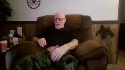 Snapshot of dave571960 chatting on January 2026 12:09:02 PM dave571960 online show from January 2026 12:09:02 PM