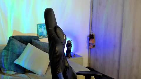 DAVE MAX online show from November 2025 10:03:02 AM