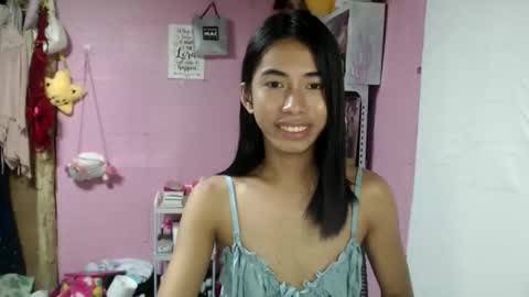 Snapshot of daveboyyy chatting on May 2026 06:03:01 PM Scarlet thesexiest online show from May 2026 06:03:01 PM