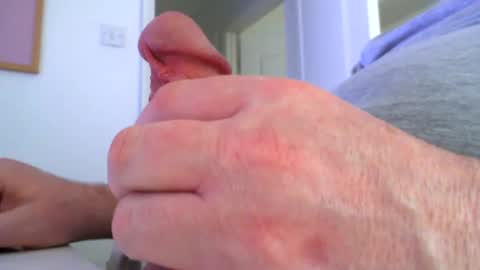 Snapshot of davesu12345 chatting on February 2025 08:17:01 AM davesu12345 online show from February 2025 08:17:01 AM