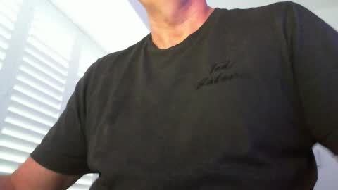 Snapshot of davesu12345 chatting on October 2025 06:33:01 AM davesu12345 online show from October 2025 06:33:01 AM