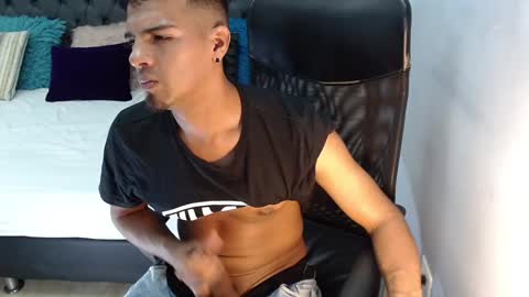 david_bandercock online show from December 2024 12:33:01 AM