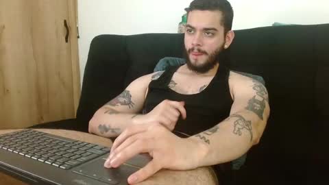 Snapshot of david_franco1 chatting on October 2025 10:18:01 PM Twitter davidsanctum online show from October 2025 10:18:01 PM