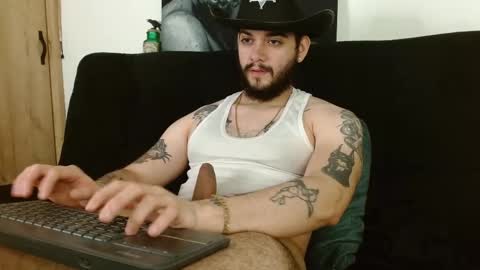 Snapshot of david_franco1 chatting on October 2025 09:27:01 PM Twitter davidsanctum online show from October 2025 09:27:01 PM