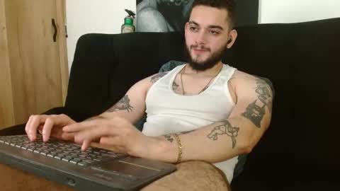 Snapshot of david_franco1 chatting on November 2025 10:15:01 PM Twitter davidsanctum online show from November 2025 10:15:01 PM