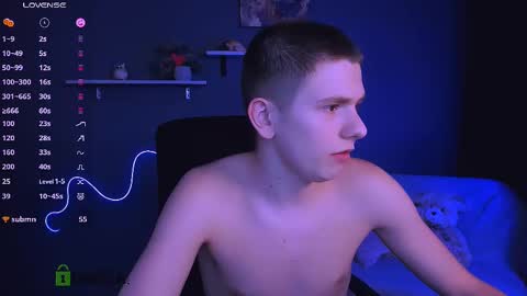 Snapshot of david_lovee chatting on March 2025 01:56:01 AM David online show from March 2025 01:56:01 AM