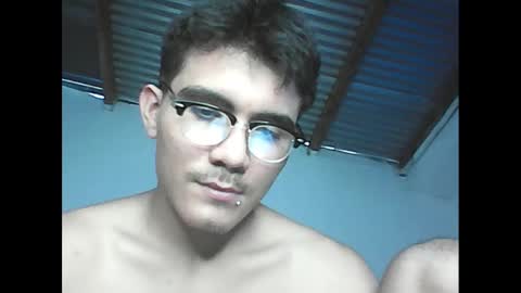 Snapshot of david_stuart07 chatting on March 2025 08:21:01 PM davidstuart online show from March 2025 08:21:01 PM