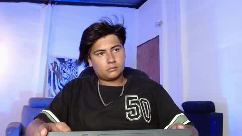 Snapshot of davidbless chatting on January 2025 12:38:01 AM David Bless online show from January 2025 12:38:01 AM