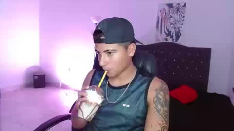 Snapshot of davidbless chatting on September 2025 01:31:02 AM David Bless online show from September 2025 01:31:02 AM