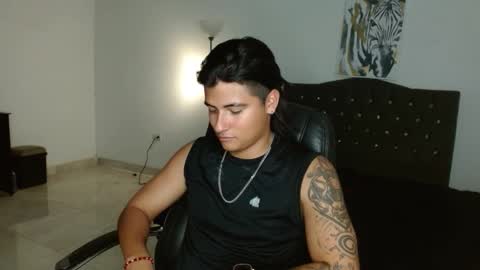 Snapshot of davidbless chatting on October 2025 01:03:02 AM David Bless online show from October 2025 01:03:02 AM