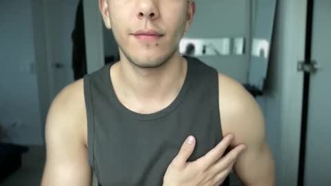 Snapshot of davidzenk chatting on October 2025 09:45:01 PM David Zenk online show from October 2025 09:45:01 PM