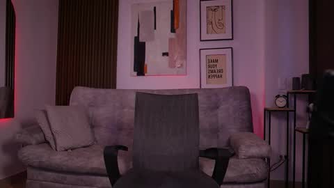 Davies brown    schedule 12pm to 5pm col time online show from October 2025 09:03:02 PM