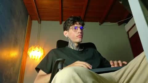 Snapshot of daviid_huge chatting on May 2026 07:08:02 PM daviid_huge online show from May 2026 07:08:02 PM
