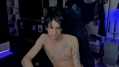 davis online show from June 2026 12:32:02 AM