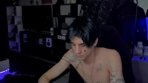 davis online show from July 2026 05:20:02 AM