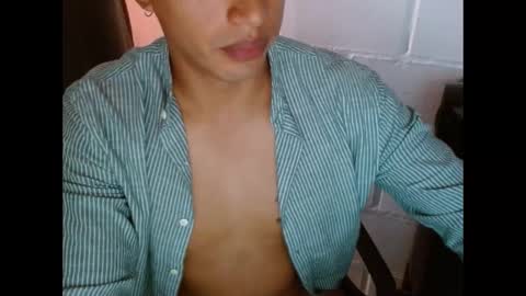 Snapshot of davixx258 chatting on January 2025 01:49:01 PM DS online show from January 2025 01:49:01 PM