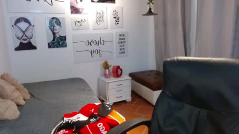 davoxer online show from October 2025 03:09:01 AM