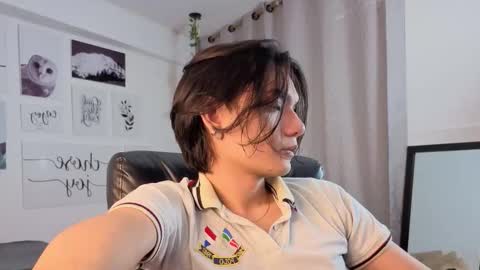 davoxer online show from December 2025 03:01:02 AM