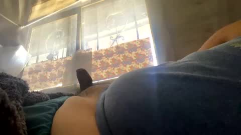 Snapshot of davzsoher chatting on January 2025 04:06:02 PM davzsoher online show from January 2025 04:06:02 PM