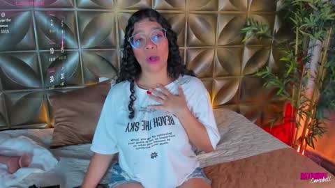 Dayanne online show from November 2025 10:33:02 PM