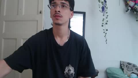 dazzayy online show from May 2026 06:27:02 PM