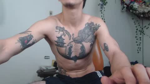 dazzayy online show from May 2026 04:37:02 PM